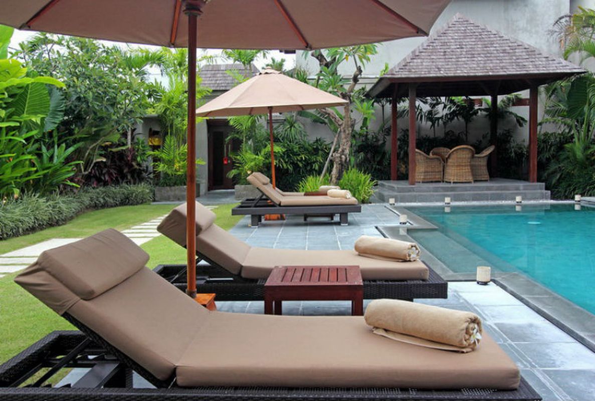 Зона бассейна гостиницы Флагман Абхазии